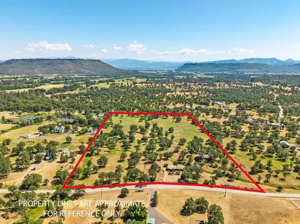 6617 Dodge Rd, White City, OR 97503