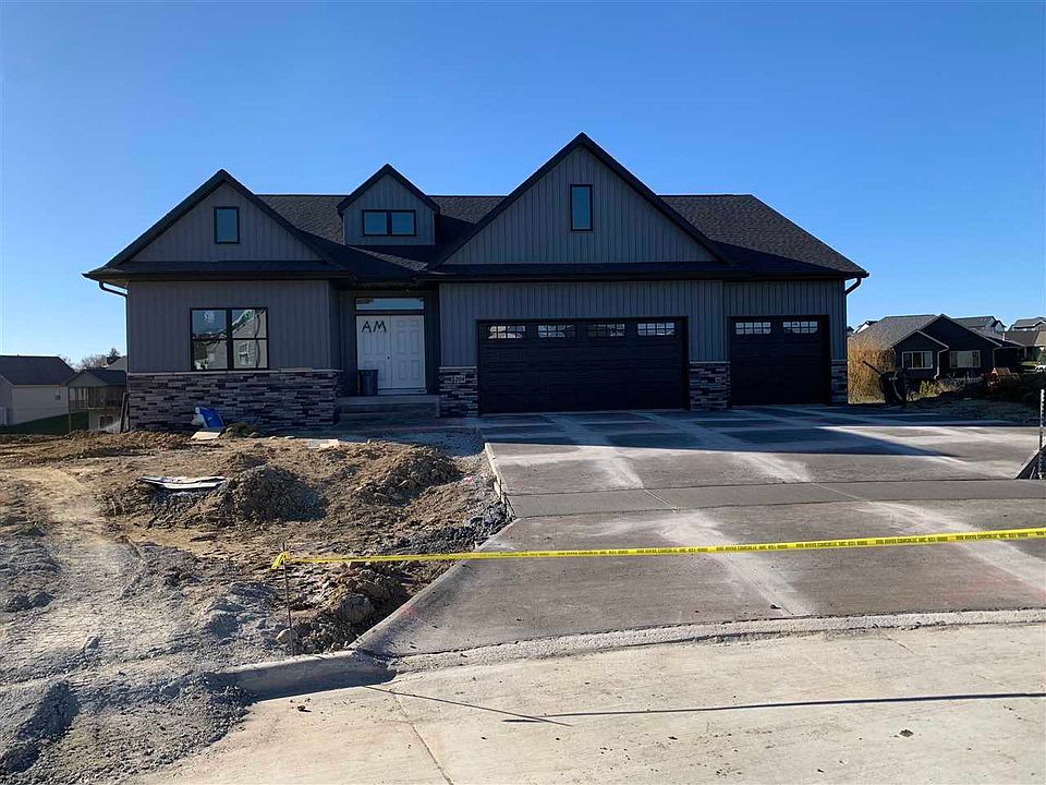 1st image of 204 Edelweiss Cir