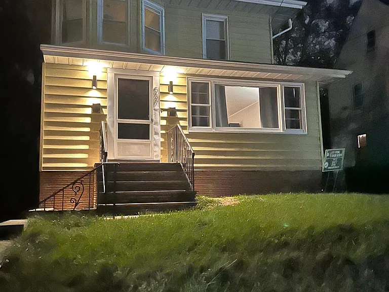 537 N Ave E #1 — Photo 12