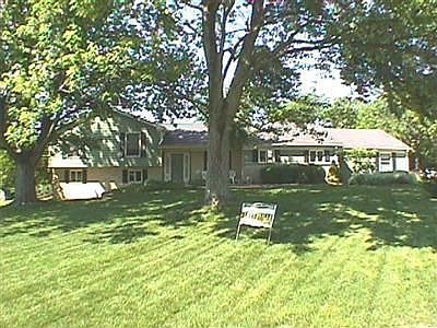 1st image of 6819 Saint Laurent Cir