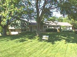 6819 Saint Laurent Cir, Dayton, OH 45459