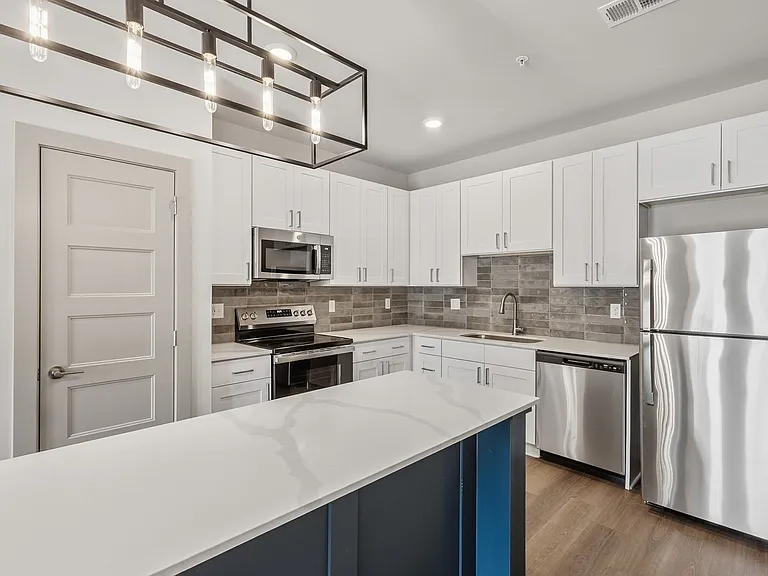Viridian Apartments — Photo 34
