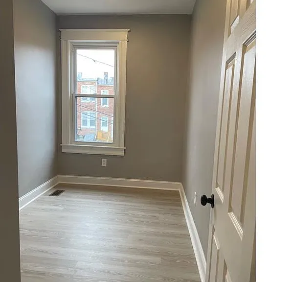 799 Linnard St — Photo 13