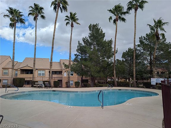 2nd image of 1150 N Buffalo Dr APT 2015