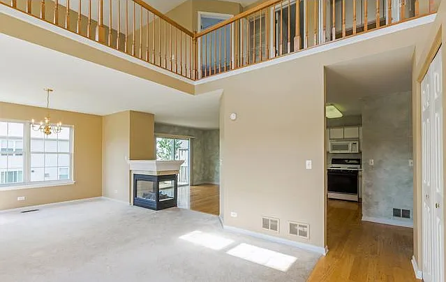 737 Sycamore Ct — Photo 4