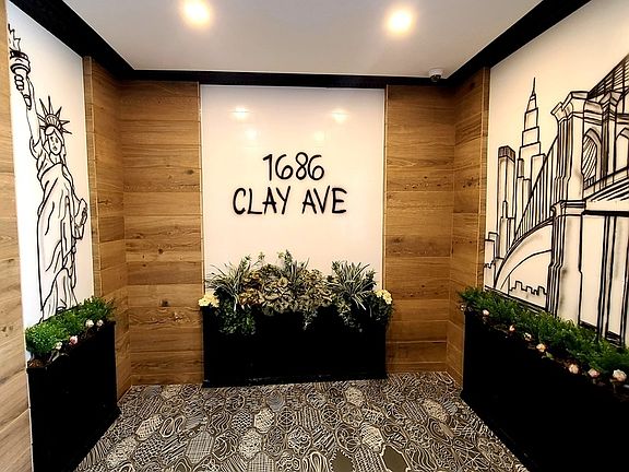 2nd image of 1686 Clay Ave #25