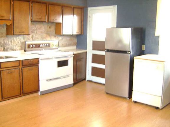 2nd image of 410 Truby St