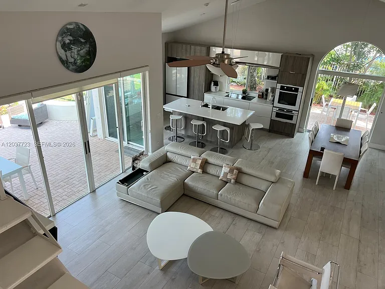 1130 Spyglass — Photo 42