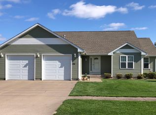 124 Turkey Rd, Fruitland, IA 52749