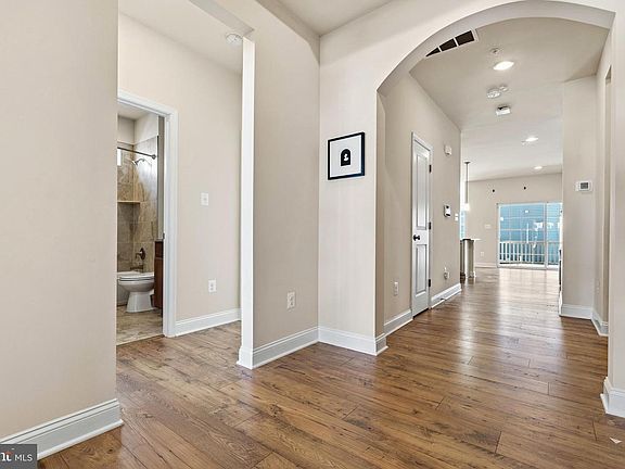 3rd image of 5544 Old Colony Ct