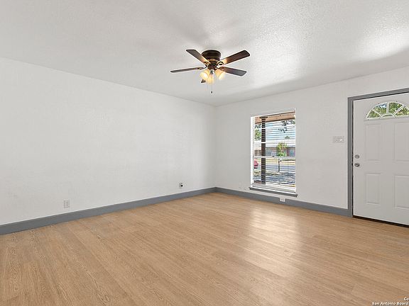 5th image of 5006 GUINEVERE DR