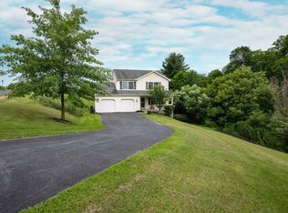 354 Dogwood Ln, Womelsdorf, PA 19567