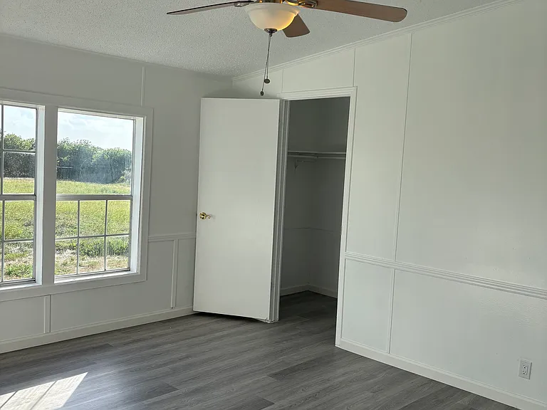 3957 FM 2331 — Photo 9