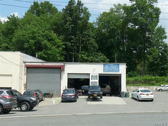 2nd image of 33 Columbus Ave