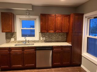37 N Union St FLOOR 1, Lincoln, RI 02865