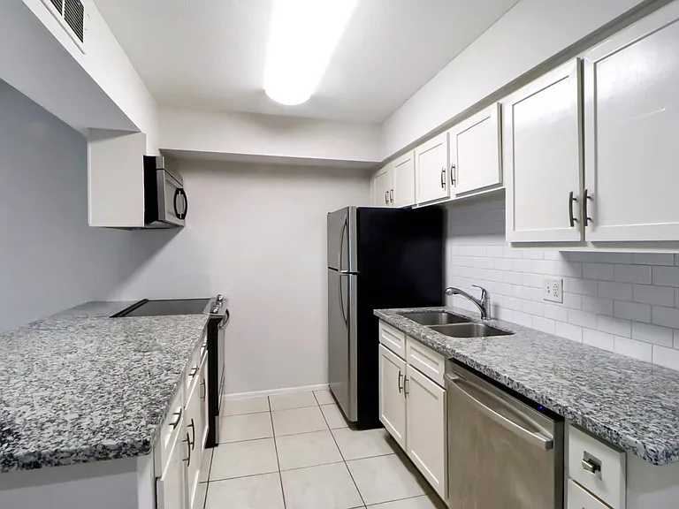 5929 Queensloch Dr #127 — Photo 4