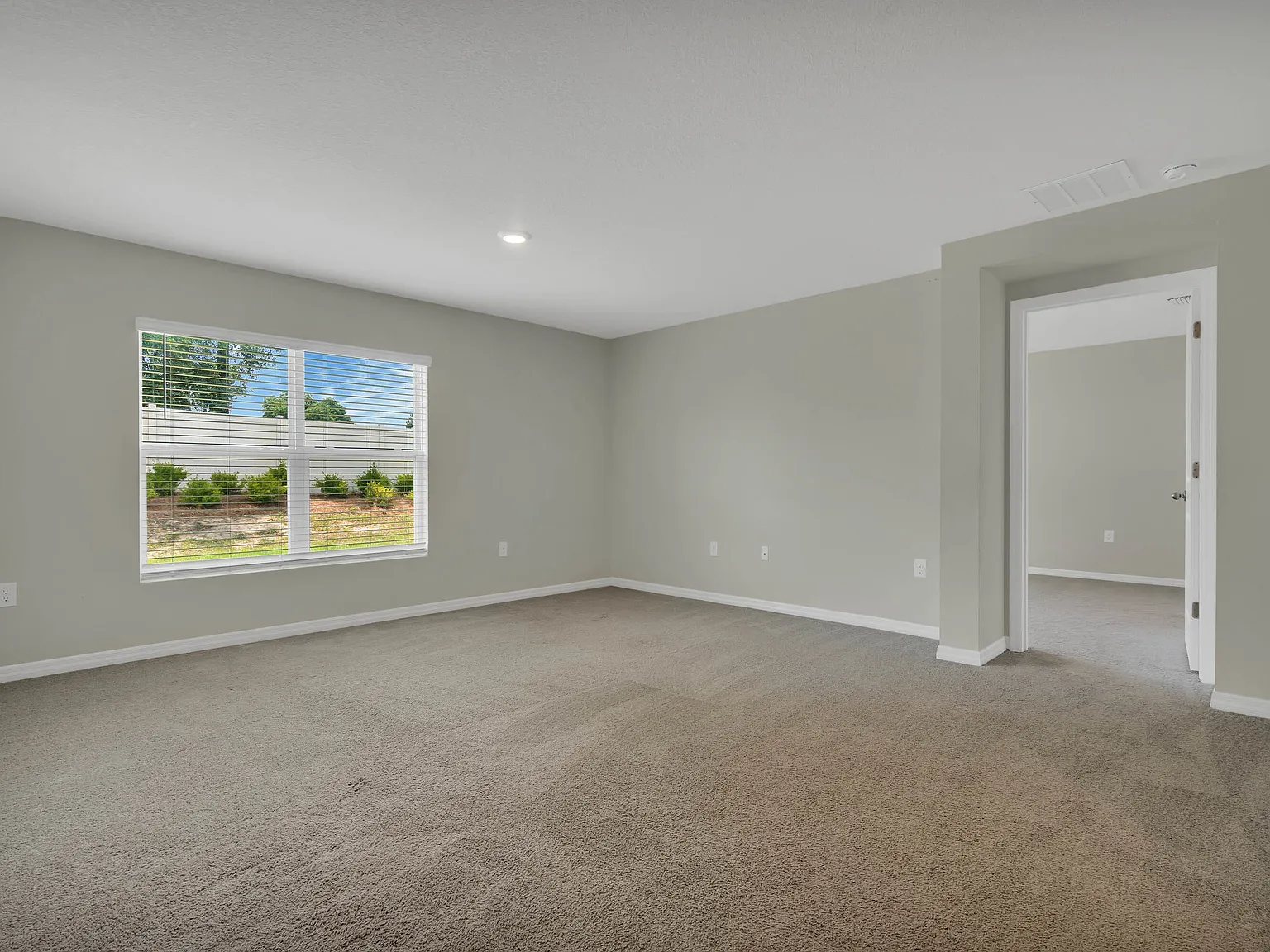 8768 Southwest 49th Circle (58) - 1 — Photo 4