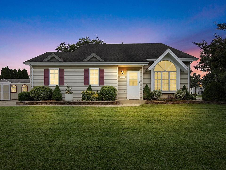 1st image of 8215 S Wildwood DRIVE