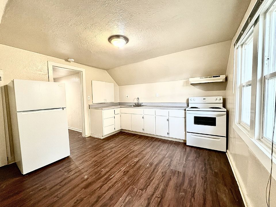 1st image of 520-522 Madera Ave
