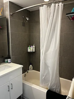 Rented by Owner | media 9