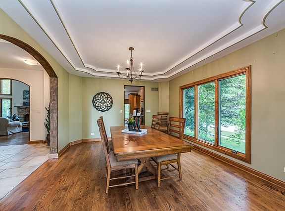 5th image of 16229 Wildwood Ln