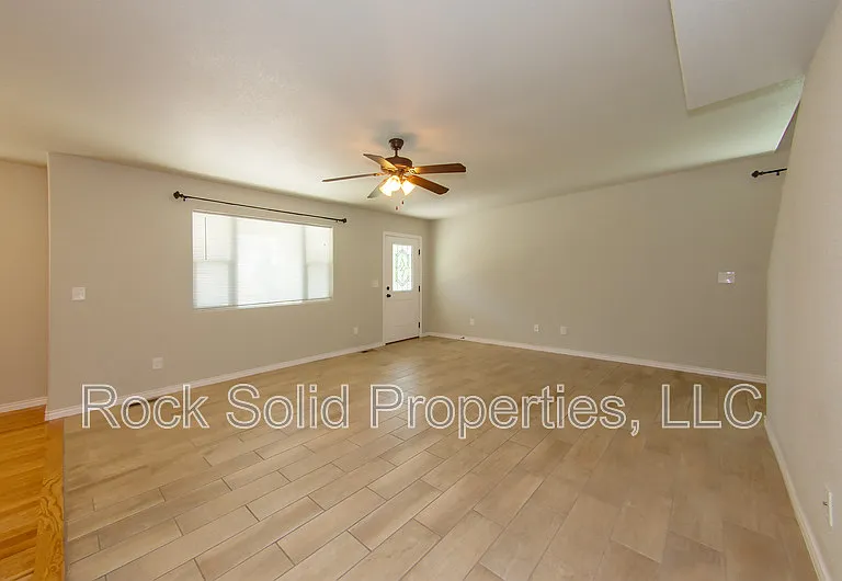 1031 Old Town Ln #1 — Photo 12