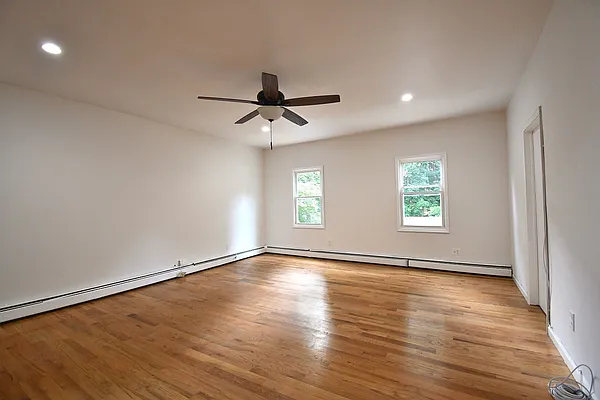 Rented by Voro, LLC | media 25