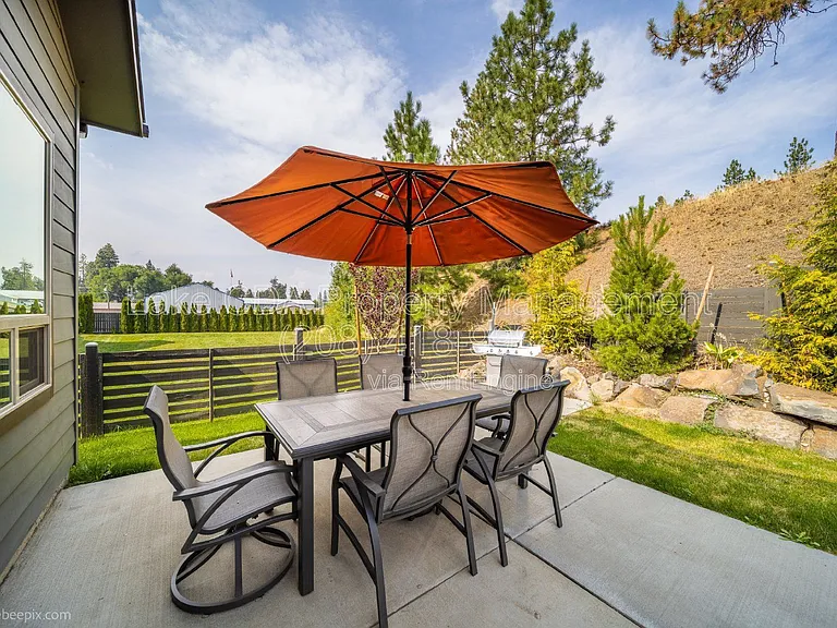 3343 N Rosalia Rd — Photo 34