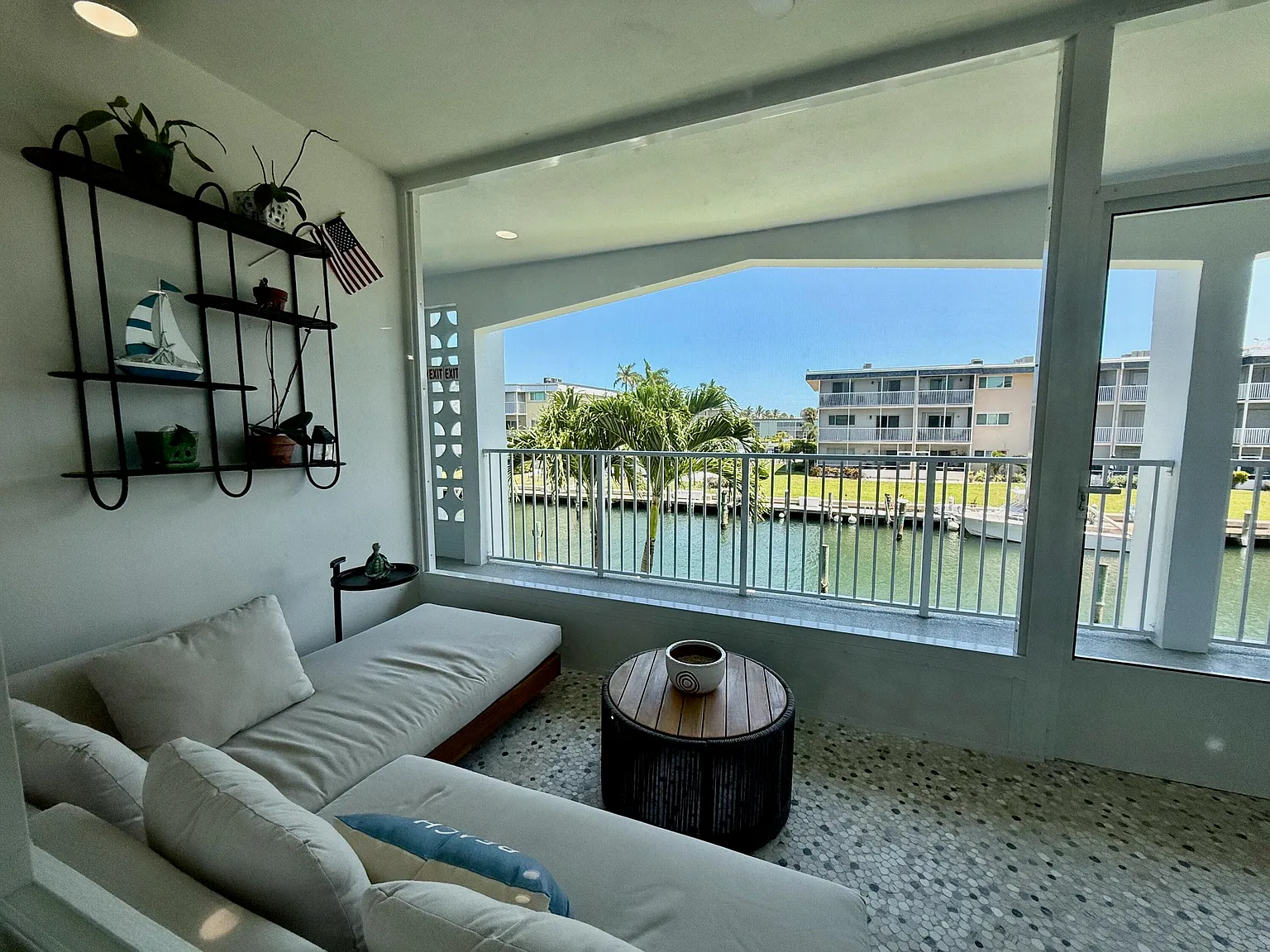 Shore Club 110 B — Photo 2