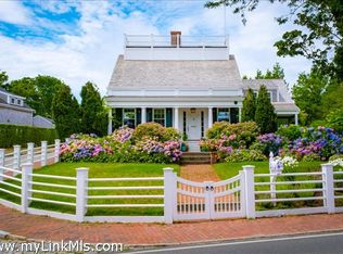 18 Cliff Rd, Nantucket, MA 02554