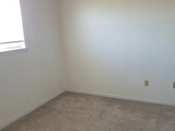 806 Demaret, 806 Demaret Dr #D, Columbia, MO 65202
