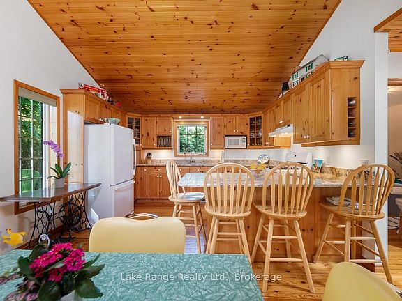 5th image of 269 Huron Rd