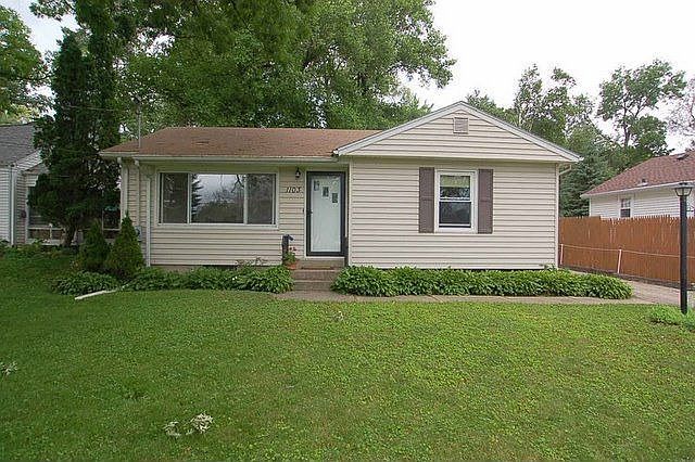 Front of home at 1103 Birch Haven, Monona