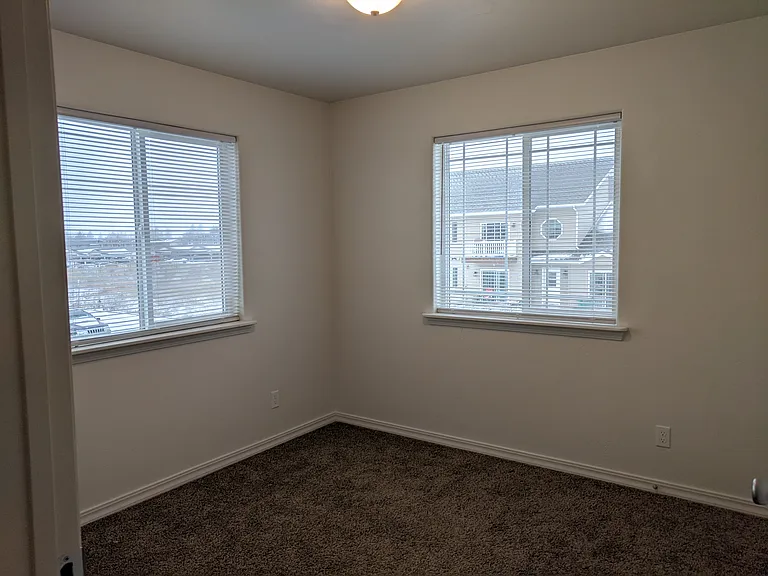 8 Diane Rd — Photo 8