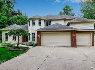 2255 Lapham Rd, East Aurora, NY 14052