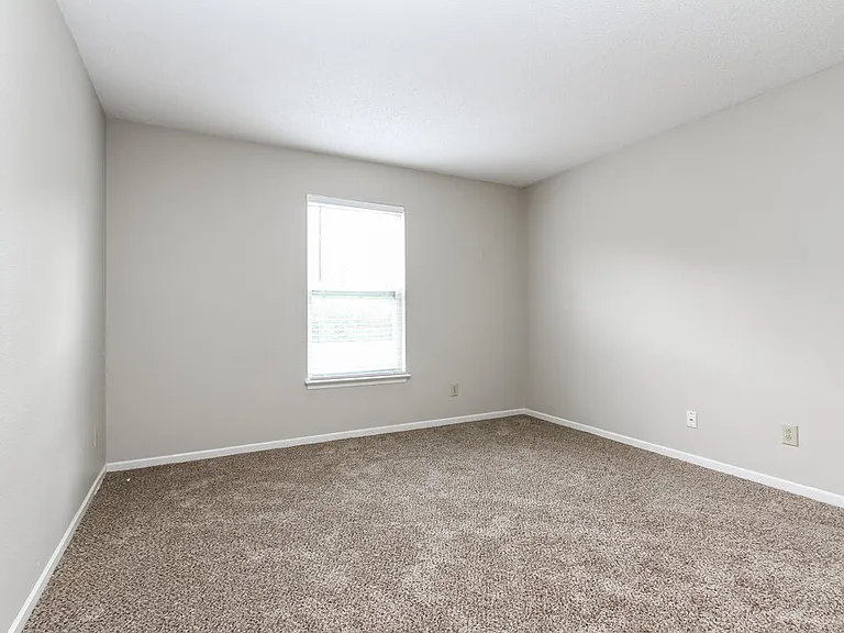 3015 Redland Ln — Photo 11