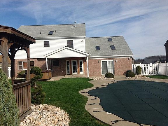 2nd image of 2510 Bonnie Dell Dr
