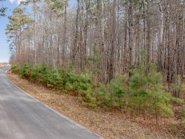 Eagle Bluff Rd, Spring Grove, VA 23881