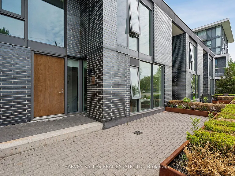 152 Flemington Rd #Townhouse 104 — Photo 4