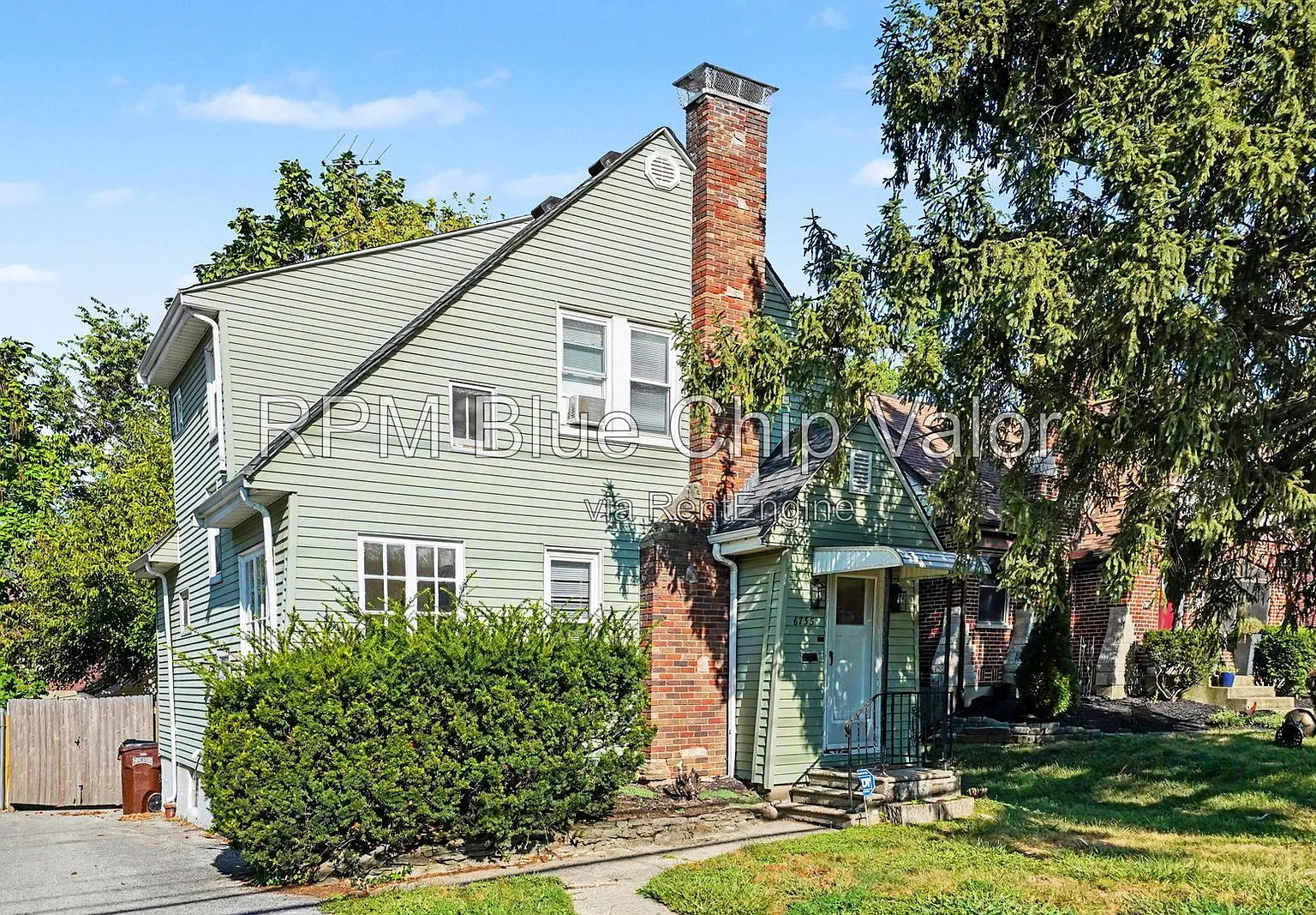 2 bed, 1.0 bath, $1,495 — Photo 1