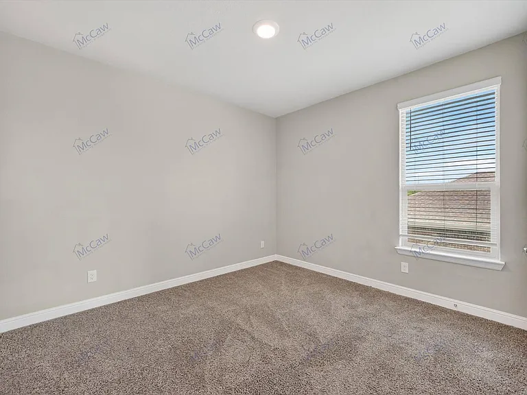 2521 Dunbarton Dr — Photo 11
