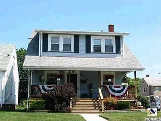 2nd image of 6702 Forest Ave