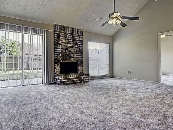 5th image of 10311 Horseshoe Bend Dr
