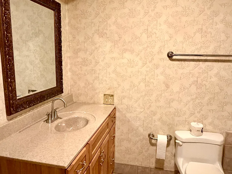 1291 N Revere Rd — Photo 17