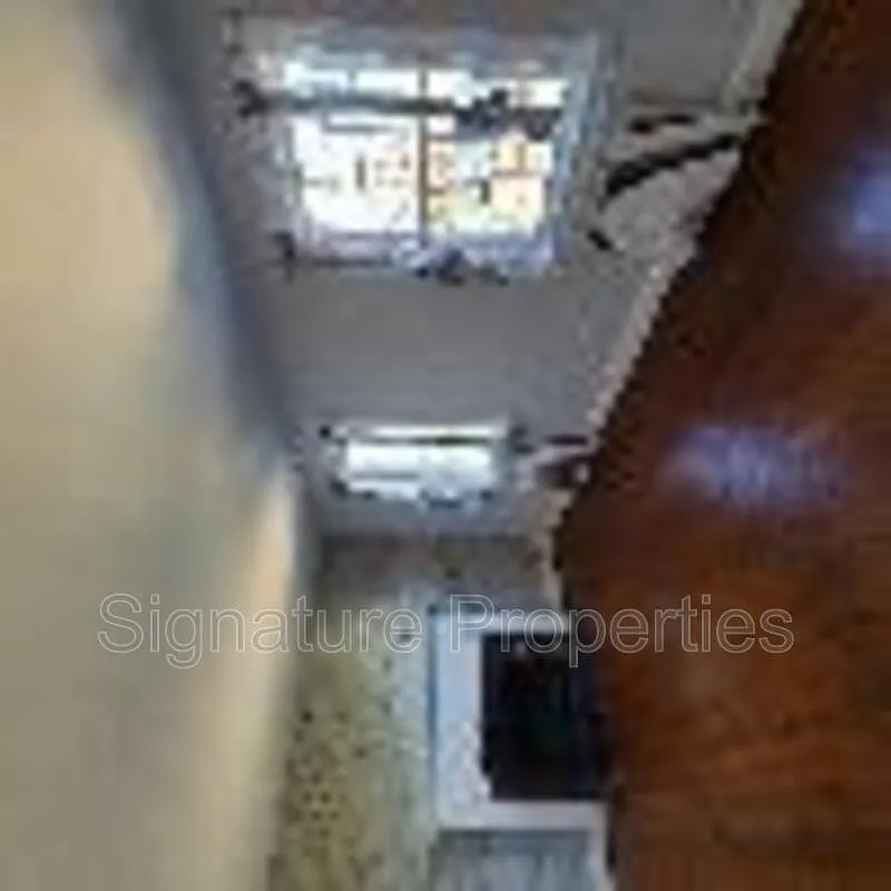 2 bed, 1.0 bath, 1125 sqft, $1,520 — Photo 2