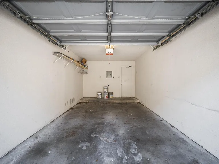 2425 Holly Hall St #116 — Photo 10