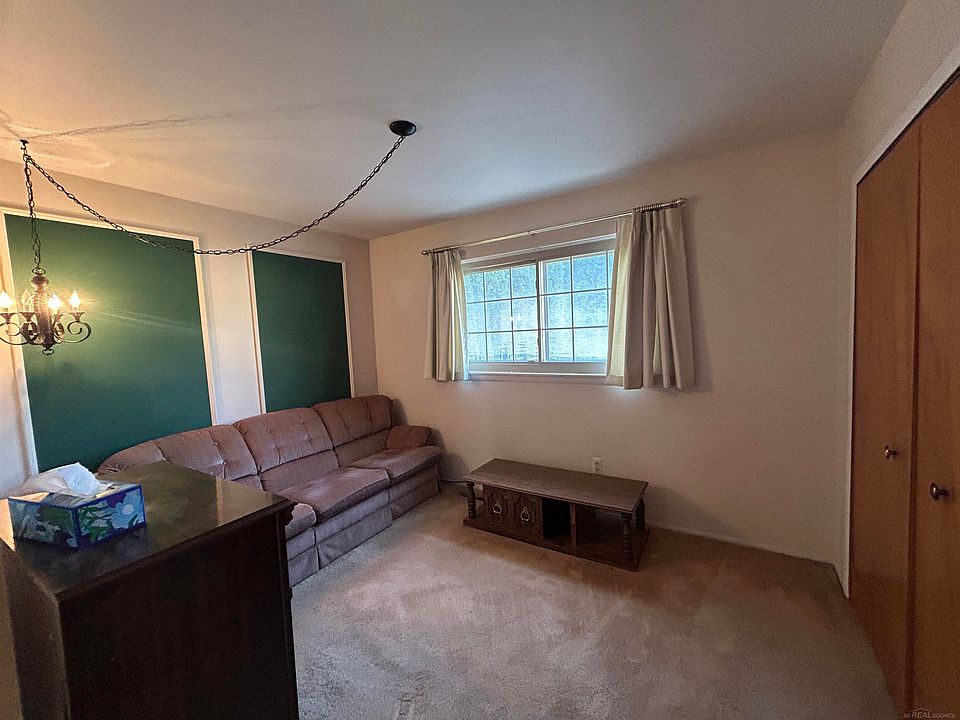17720 Barry Dr, photo 21