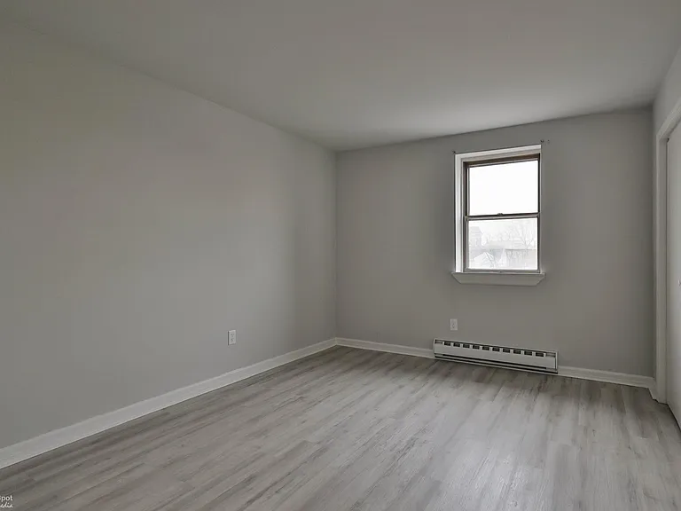 353 Broad St #2 — Photo 11