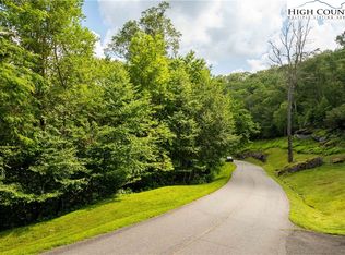 124 Firethorn Trl, Blowing Rock, NC 28605