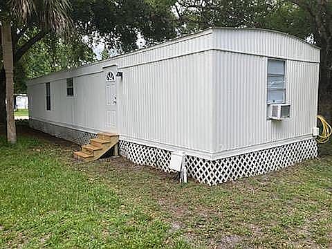 2nd image of 26 Evergreen Pl